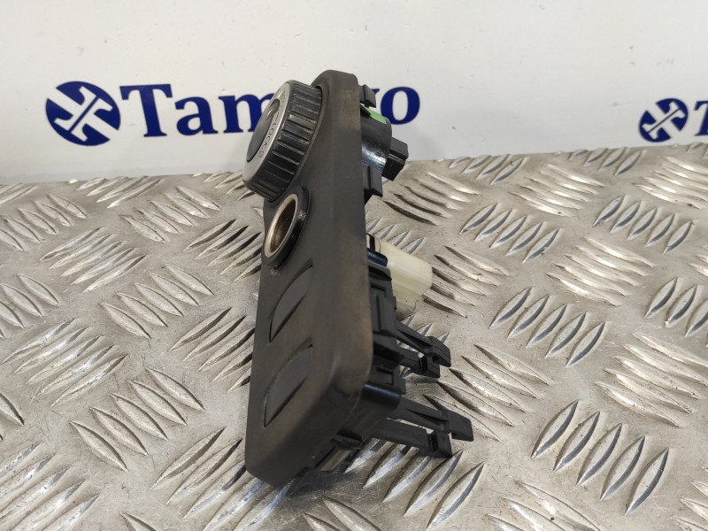 Recambio de mando multifuncion para dacia duster 1.5 dci diesel fap cat referencia OEM IAM 251630024R  