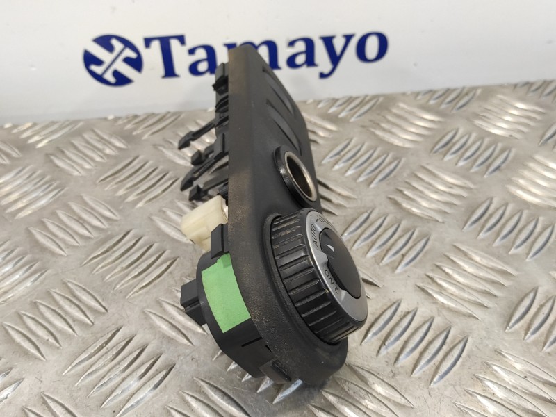 Recambio de mando multifuncion para dacia duster 1.5 dci diesel fap cat referencia OEM IAM 251630024R  
