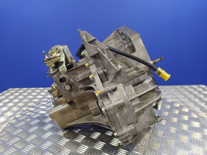 Recambio de caja cambios para renault scenic ii 1.9 dci diesel referencia OEM IAM ND0002  8200370824