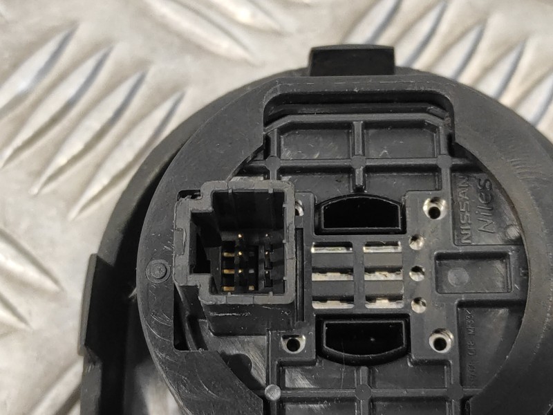 Recambio de mando multifuncion para dacia duster 1.5 dci diesel fap cat referencia OEM IAM 251630024R  