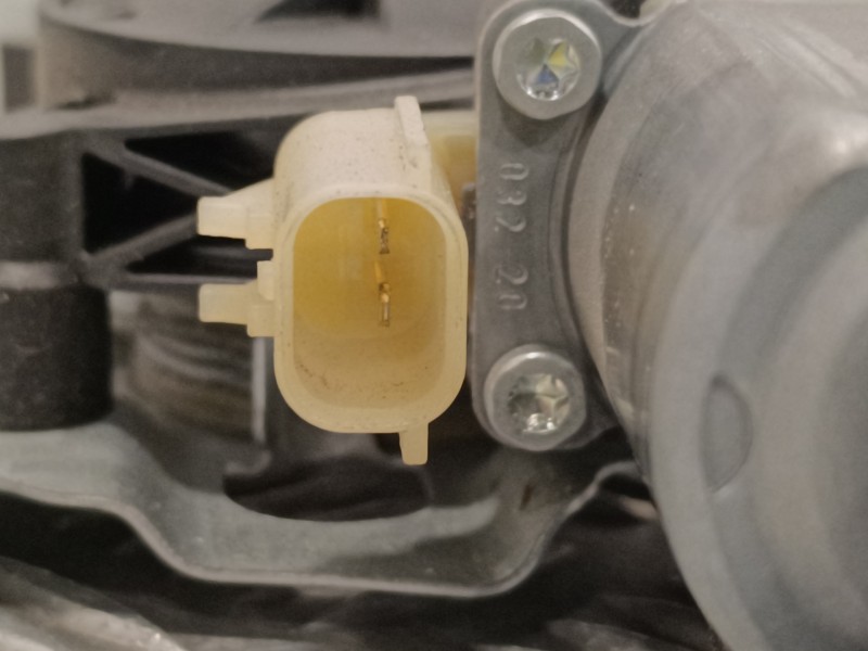 Recambio de elevalunas delantero derecho para mercedes-benz sprinter iii furgón fwd referencia OEM IAM A9107201100RH  