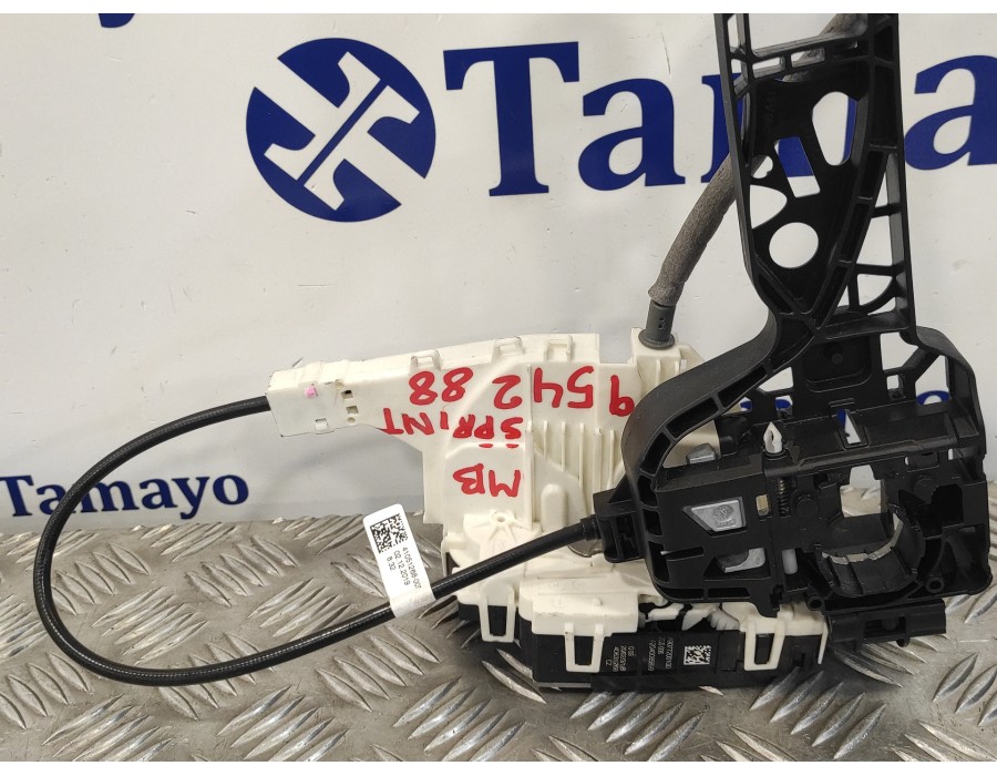 Recambio de cerradura puerta delantera izquierda para mercedes-benz sprinter iii furgón fwd referencia OEM IAM A9077200100 40631