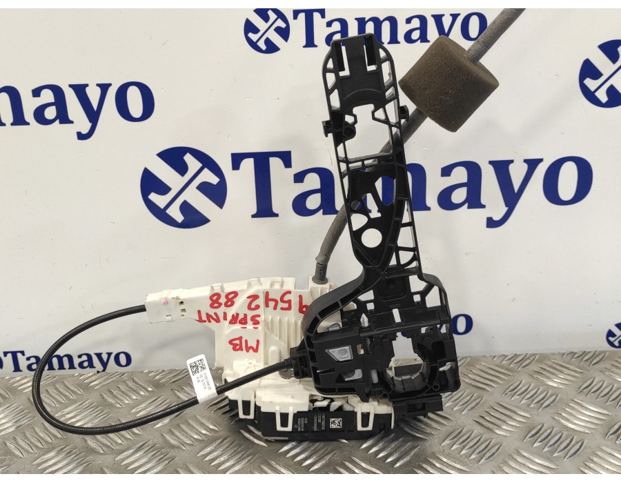 Recambio de cerradura puerta delantera izquierda para mercedes-benz sprinter iii furgón fwd referencia OEM IAM A9077200100 40631