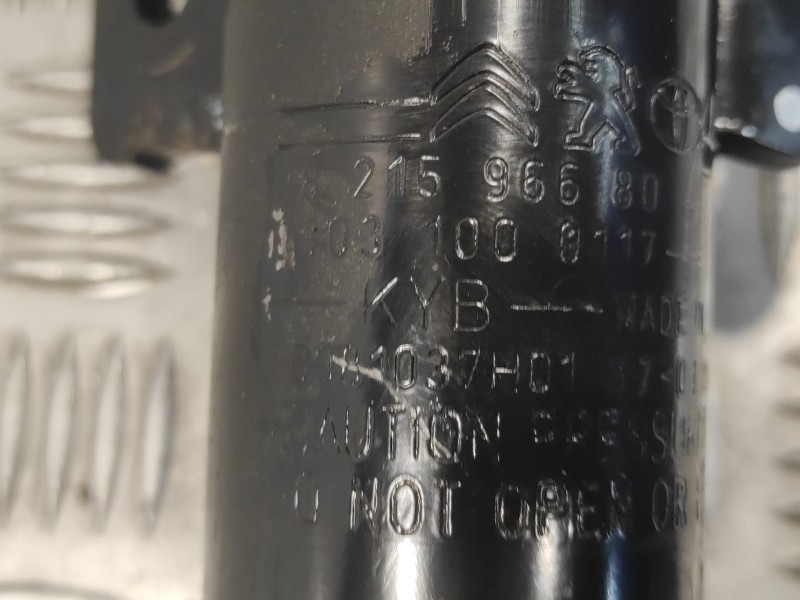 Recambio de amortiguador delantero derecho para toyota proace referencia OEM IAM 9821596680  03031000117