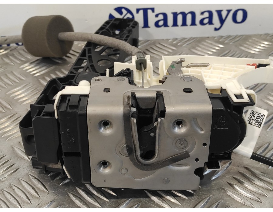 Recambio de cerradura puerta delantera izquierda para mercedes-benz sprinter iii furgón fwd referencia OEM IAM A9077200100 40631