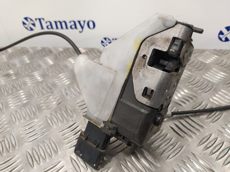 Recambio de cerradura puerta trasera derecha para peugeot 5008 sport pack referencia OEM IAM   