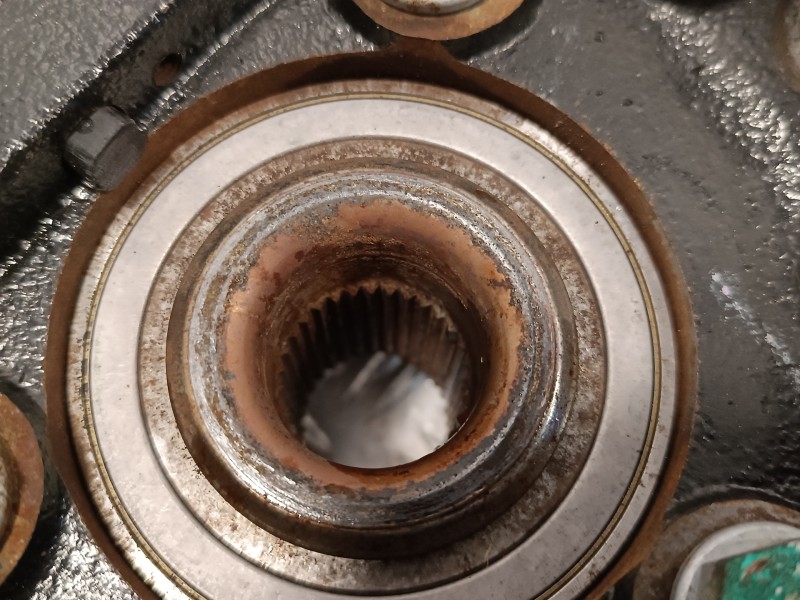 Recambio de mangueta delantera izquierda para kia carnival 2.9 crdi cat referencia OEM IAM J3  