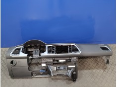 Recambio de salpicadero para seat ateca (kh7) 1.6 tdi referencia OEM IAM 576857003 575858175 576857745