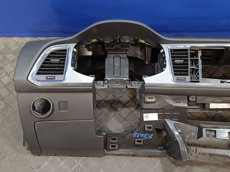Recambio de salpicadero para seat ateca (kh7) 1.6 tdi referencia OEM IAM 576857003 575858175 576857745