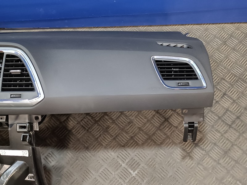 Recambio de salpicadero para seat ateca (kh7) 1.6 tdi referencia OEM IAM 576857003 575858175 576857745