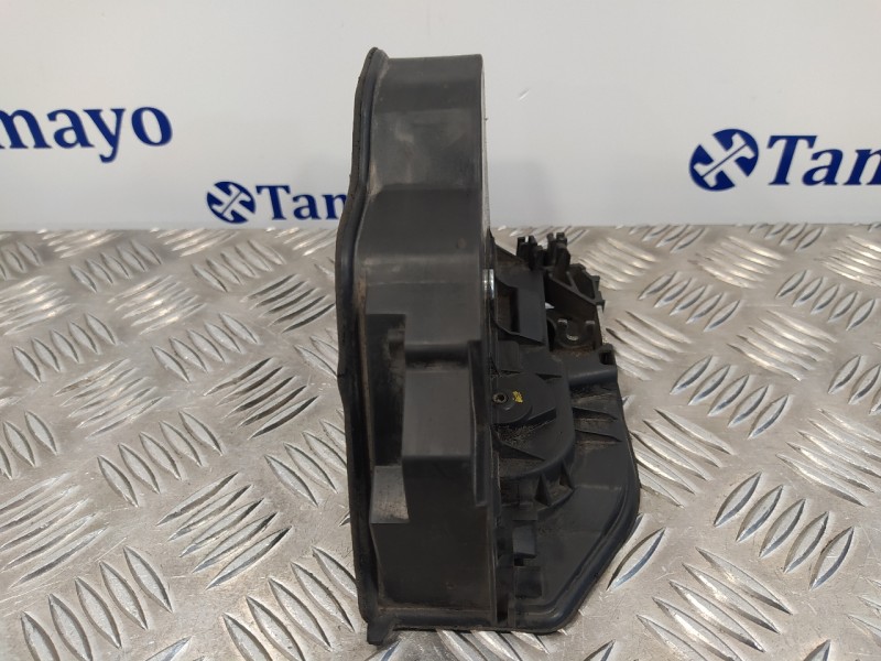 Recambio de cerradura puerta delantera derecha para bmw x3 (e83) 3.0 turbodiesel cat referencia OEM IAM 7167074  
