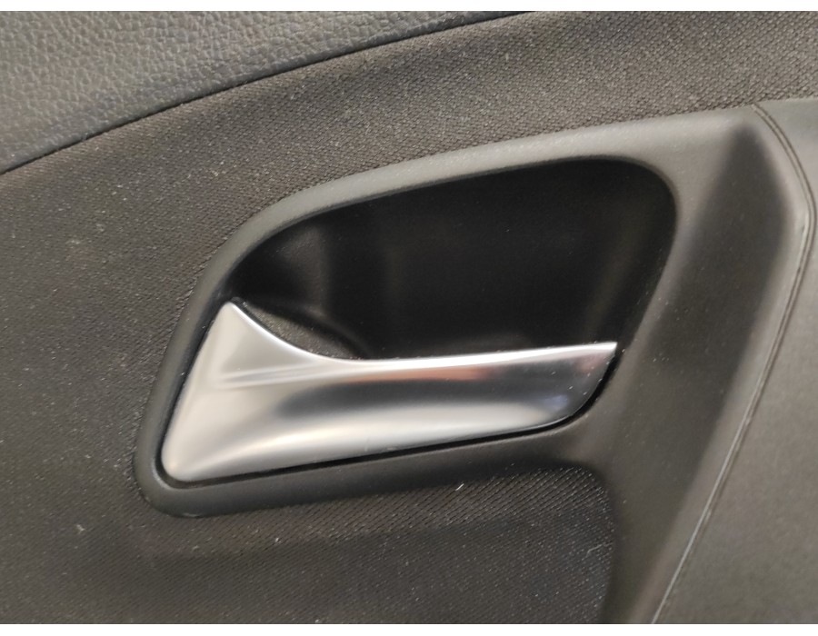 Recambio de guarnecido puerta trasera izquierda para volkswagen polo (6r1) 1.6 tdi referencia OEM IAM 6R6867211 6R0867255H 6R086
