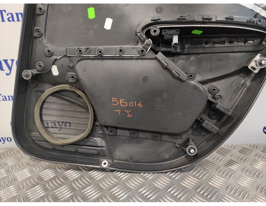 Recambio de guarnecido puerta trasera izquierda para volkswagen polo (6r1) 1.6 tdi referencia OEM IAM 6R6867211 6R0867255H 6R086