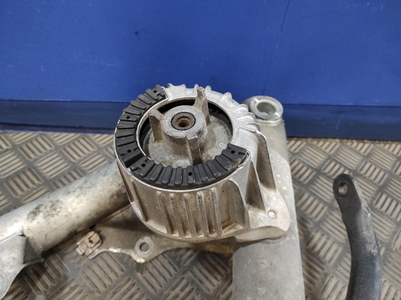 Recambio de puente delantero para mercedes-benz clase c (w204) berlina 2.2 cdi cat referencia OEM IAM   