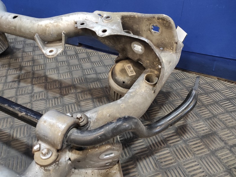 Recambio de puente delantero para mercedes-benz clase c (w204) berlina 2.2 cdi cat referencia OEM IAM   