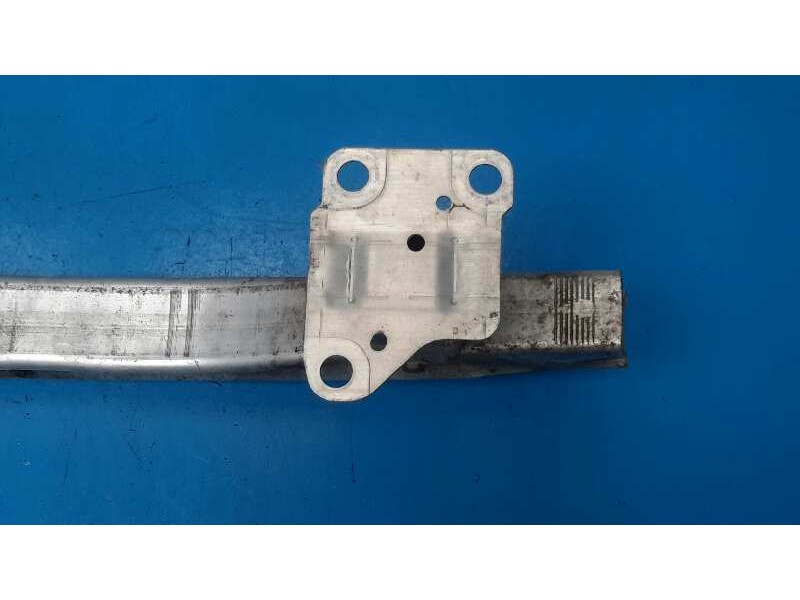 Recambio de refuerzo paragolpes delantero para renault megane ii berlina 3p 1.9 dci diesel referencia OEM IAM 8200009911  