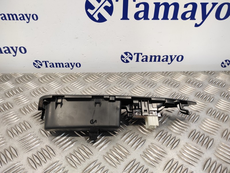 Recambio de mando elevalunas trasero izquierdo para nissan qashqai (j11) 1.6 dci turbodiesel cat referencia OEM IAM 829614EA0AX 