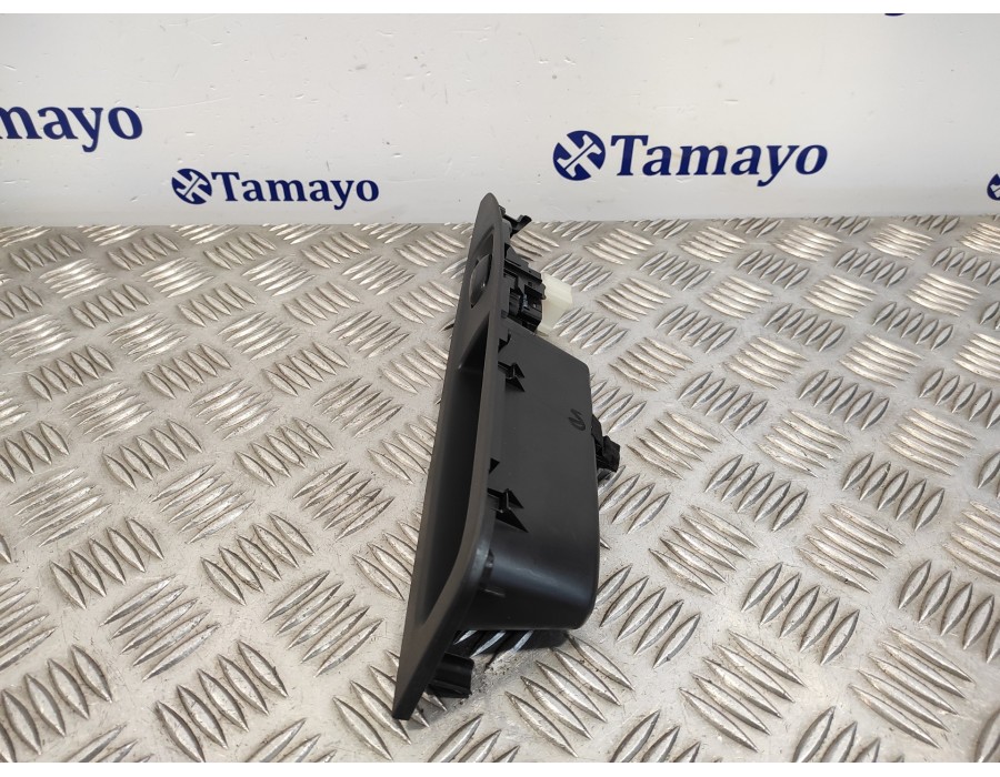 Recambio de mando elevalunas trasero izquierdo para nissan qashqai (j11) 1.6 dci turbodiesel cat referencia OEM IAM 829614EA0AX 