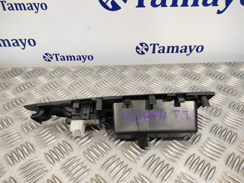 Recambio de mando elevalunas trasero izquierdo para nissan qashqai (j11) 1.6 dci turbodiesel cat referencia OEM IAM 829614EA0AX 