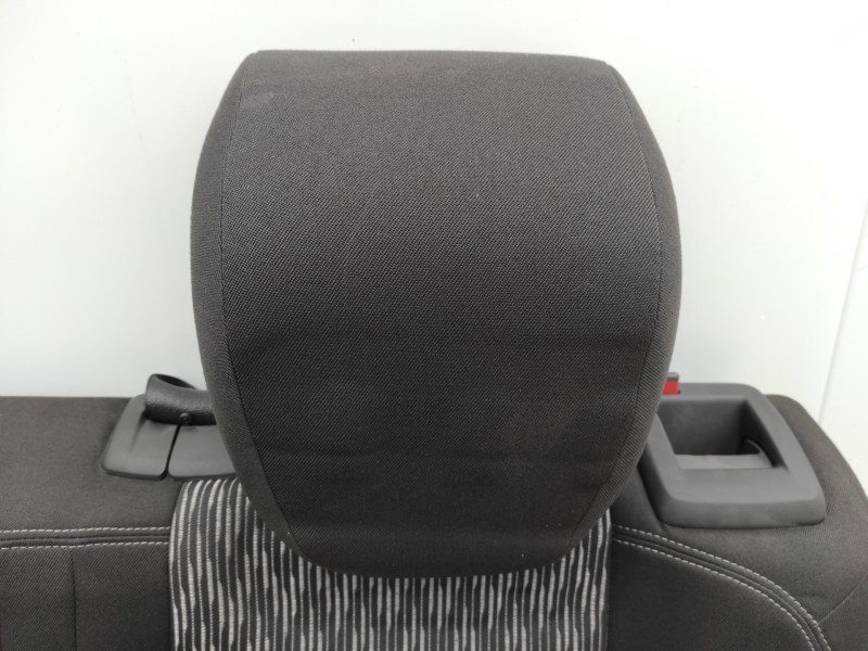 Recambio de asientos traseros para opel mokka referencia OEM IAM   