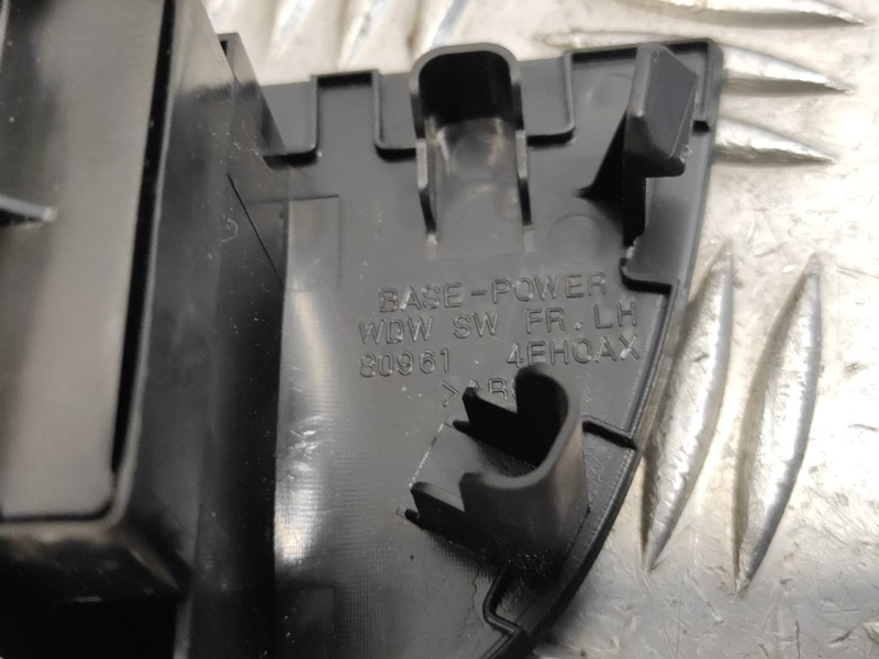 Recambio de mando elevalunas delantero izquierdo para nissan qashqai (j11) 1.6 dci turbodiesel cat referencia OEM IAM 809614EH0A