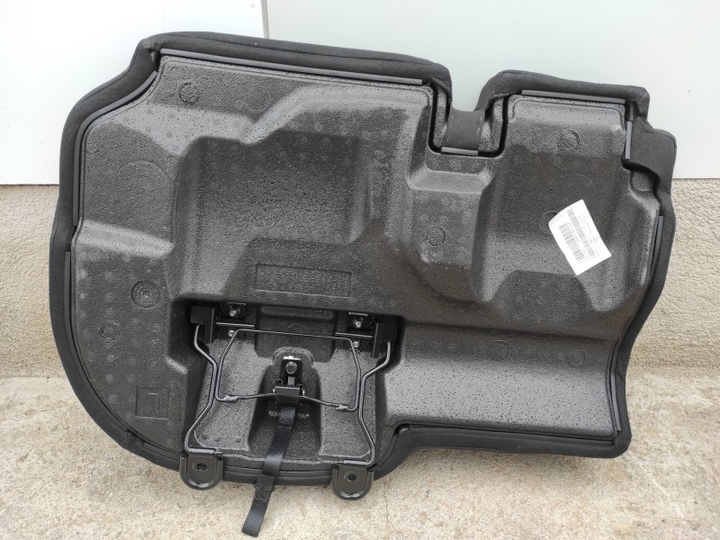 Recambio de asientos traseros para opel mokka referencia OEM IAM   