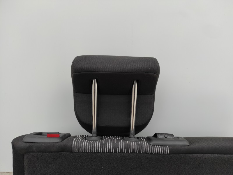 Recambio de asientos traseros para opel mokka referencia OEM IAM   