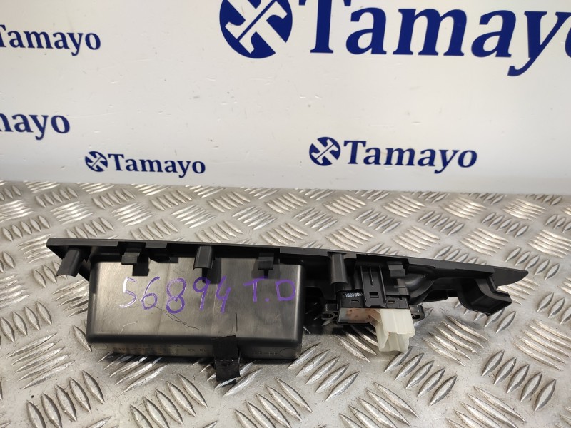 Recambio de mando elevalunas trasero derecho para nissan qashqai (j11) 1.6 dci turbodiesel cat referencia OEM IAM 829604EA0AX  