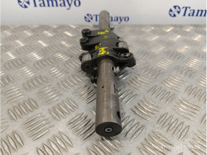 Recambio de eje balancines para dodge caliber 2.0 16v crd cat referencia OEM IAM 03G109527A  