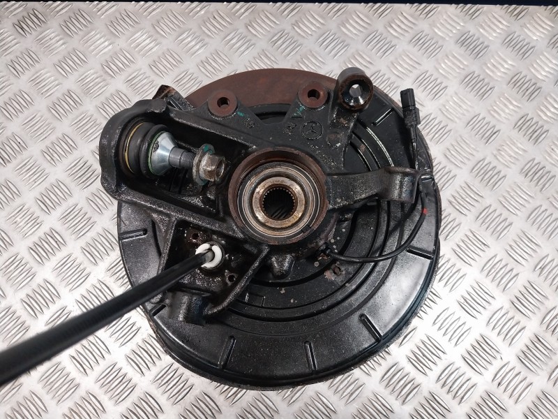 Recambio de mangueta trasera izquierda para mercedes-benz clase m (w164) 280 / 300 cdi (164.120) referencia OEM IAM   