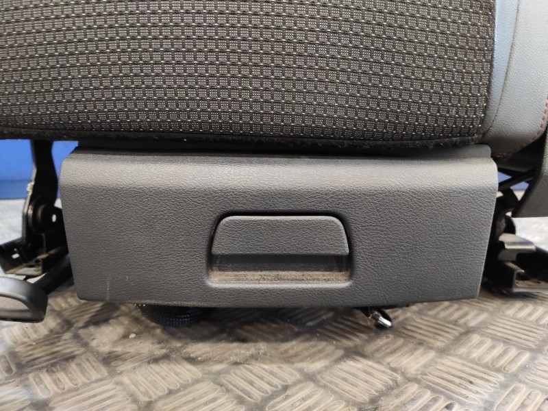 Recambio de asiento delantero izquierdo para seat leon sc (5f5) 2.0 tdi referencia OEM IAM   