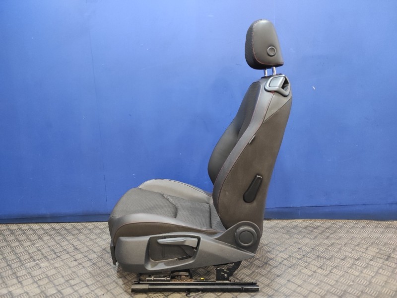 Recambio de asiento delantero izquierdo para seat leon sc (5f5) 2.0 tdi referencia OEM IAM   