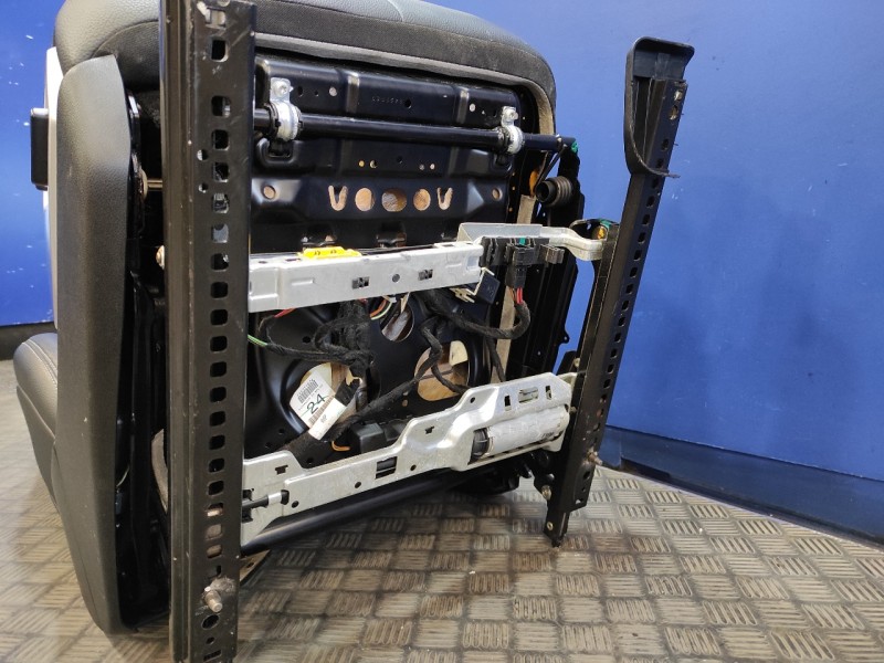 Recambio de asiento delantero izquierdo para mercedes-benz clase m (w164) 280 / 300 cdi (164.120) referencia OEM IAM   