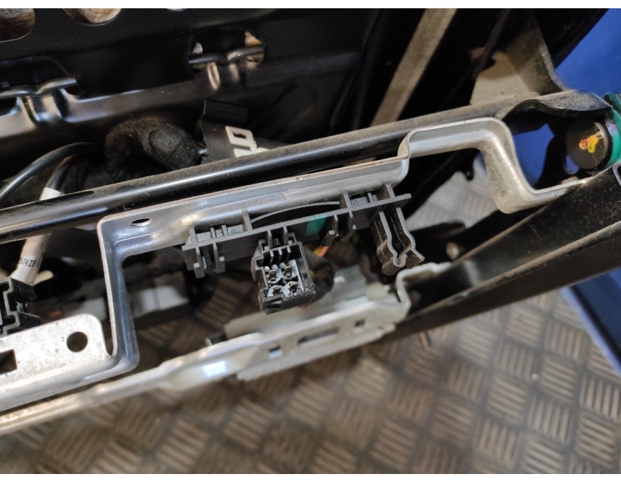 Recambio de asiento delantero izquierdo para mercedes-benz clase m (w164) 280 / 300 cdi (164.120) referencia OEM IAM   
