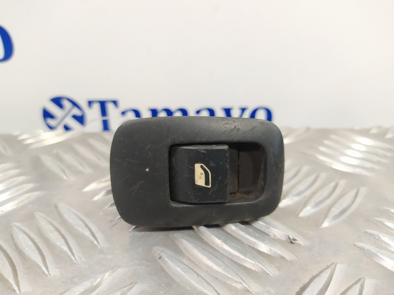 Recambio de mando elevalunas trasero derecho para mazda 626 berlina (gf) 2.0 16v cat referencia OEM IAM 96639378ZD  