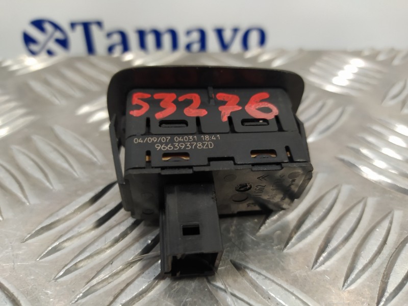 Recambio de mando elevalunas trasero derecho para mazda 626 berlina (gf) 2.0 16v cat referencia OEM IAM 96639378ZD  