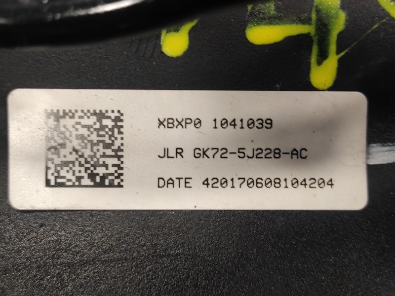Recambio de deposito adblue para land rover discovery sport referencia OEM IAM GK725J228AC GK725J228A GK7214407