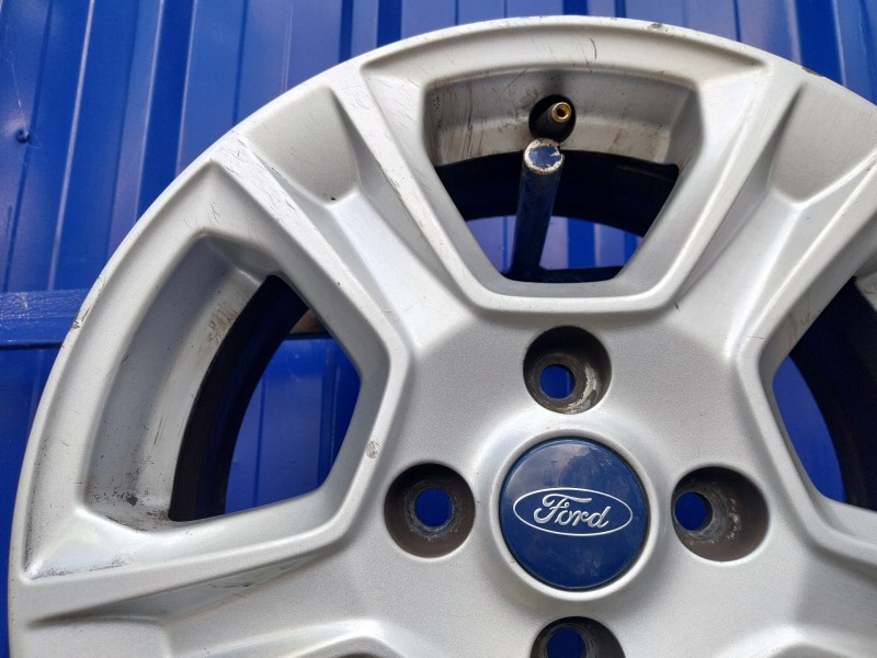 Recambio de llanta para ford tourneo courier (c4a) referencia OEM IAM ET75-1007-AB  