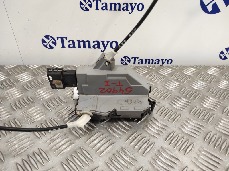 Recambio de cerradura puerta trasera izquierda para peugeot 308 1.6 16v referencia OEM IAM 567165  