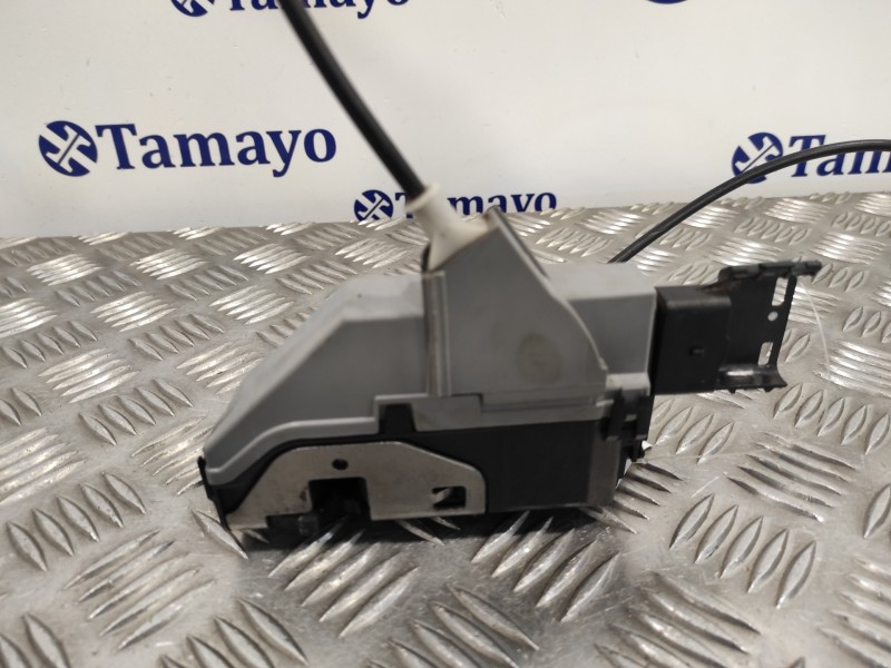 Recambio de cerradura puerta trasera izquierda para peugeot 308 1.6 16v referencia OEM IAM 567165  