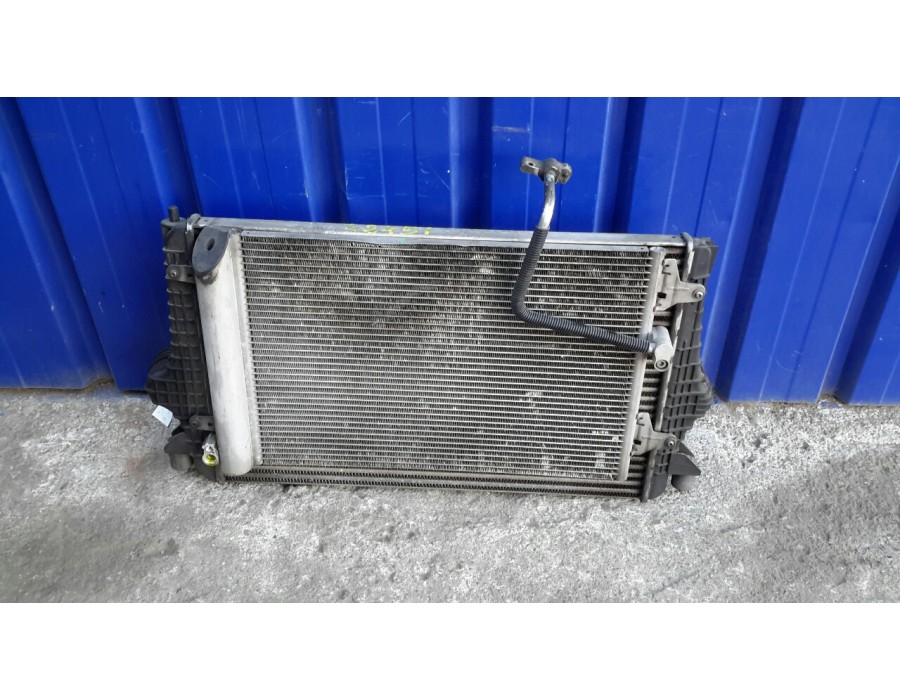 Recambio de condensador / radiador aire acondicionado para seat alhambra (7v9) 2.0 tdi referencia OEM IAM 7M38200411E  