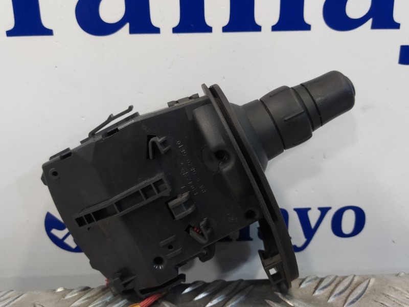 Recambio de mando intermitentes para renault clio iii 1.5 dci diesel cat referencia OEM IAM 88102003407  88102003