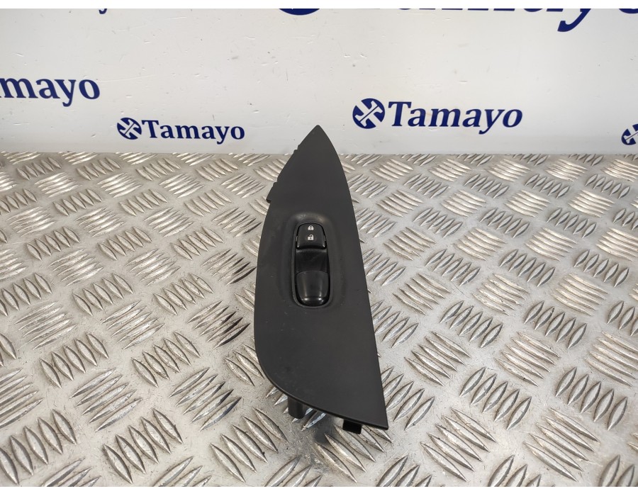 Recambio de mando elevalunas delantero derecho para nissan qashqai (j11) 1.6 dci turbodiesel cat referencia OEM IAM 809604EH0AX 