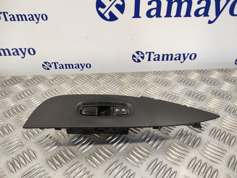 Recambio de mando elevalunas delantero derecho para nissan qashqai (j11) 1.6 dci turbodiesel cat referencia OEM IAM 809604EH0AX 