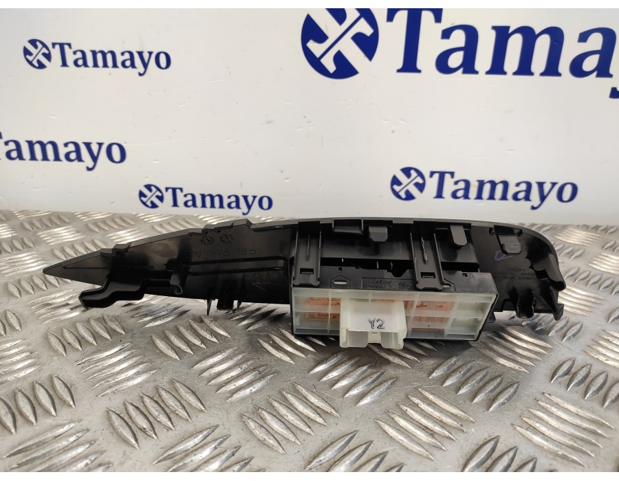 Recambio de mando elevalunas delantero derecho para nissan qashqai (j11) 1.6 dci turbodiesel cat referencia OEM IAM 809604EH0AX 