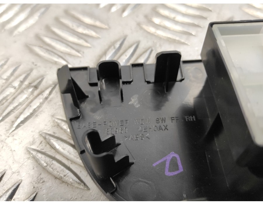 Recambio de mando elevalunas delantero derecho para nissan qashqai (j11) 1.6 dci turbodiesel cat referencia OEM IAM 809604EH0AX 