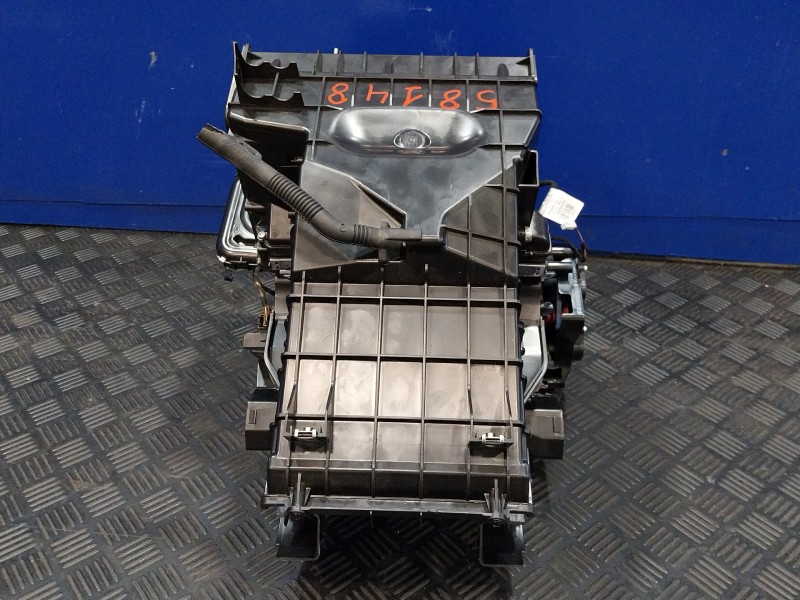 Recambio de calefaccion entera normal para land rover discovery sport referencia OEM IAM FK7219B555CF EC281006 FA992003