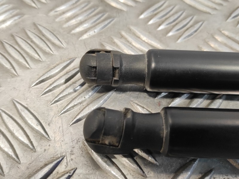 Recambio de amortiguadores maletero / porton para seat ateca (kh7) 1.6 tdi referencia OEM IAM 575827550B  