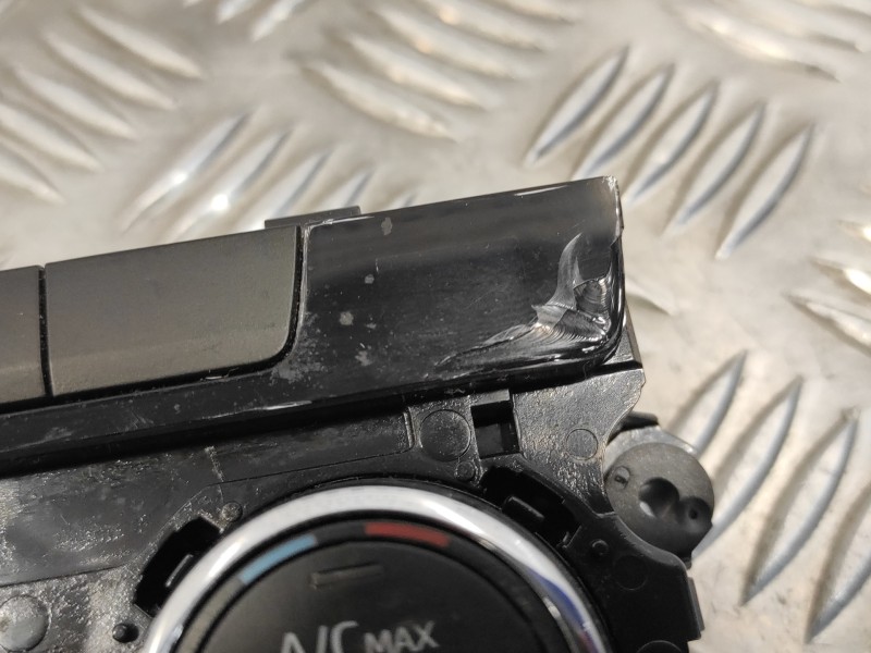 Recambio de mando climatizador para seat ateca (kh7) 1.6 tdi referencia OEM IAM 5F0907044AK  