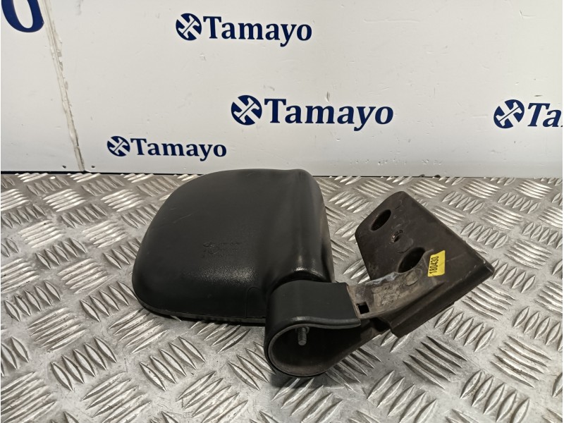 Recambio de retrovisor derecho para hyundai h 1 2.5 crdi cat referencia OEM IAM 97989900  